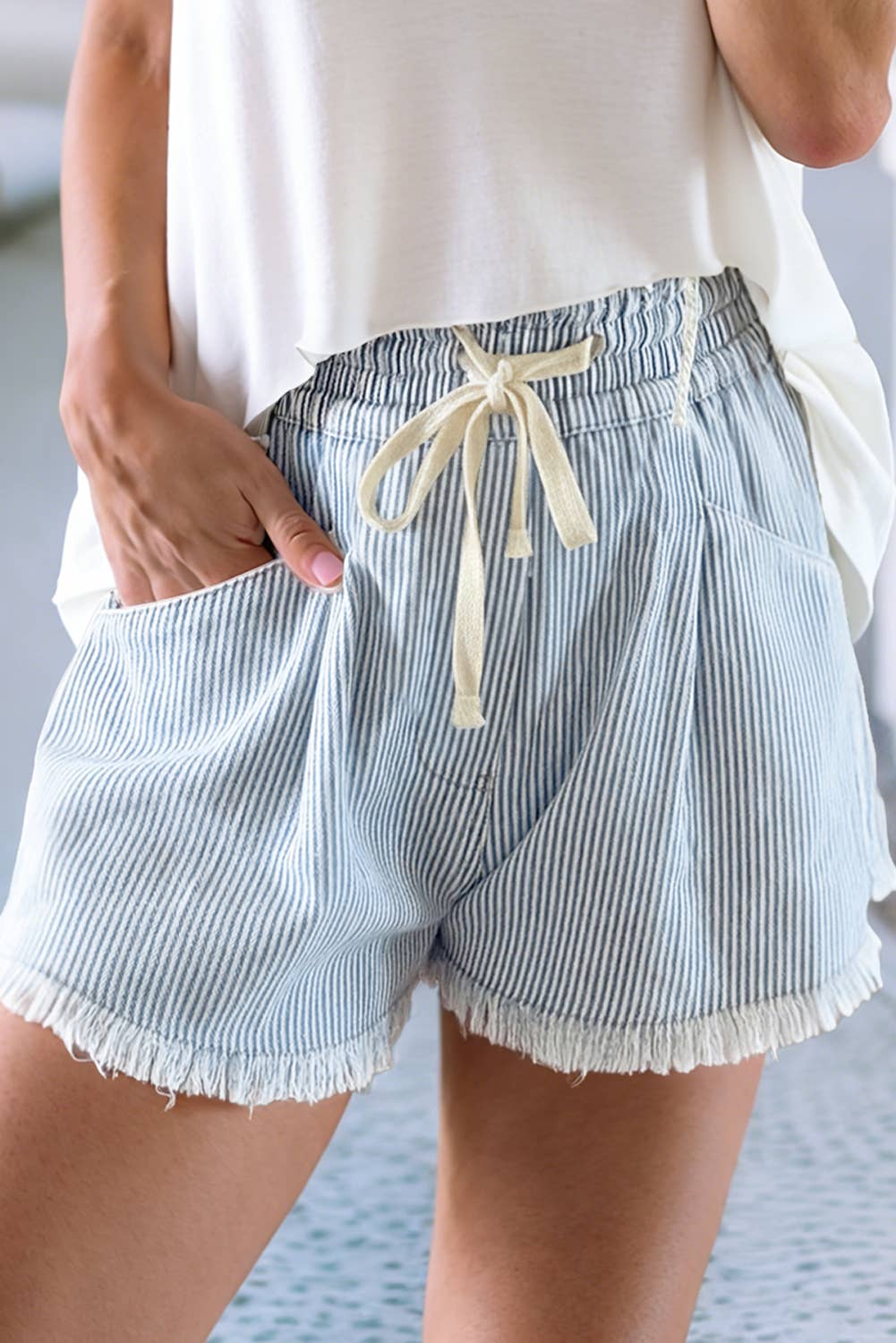 Raw Edge Drawstring Elastic Waist Denim Shorts